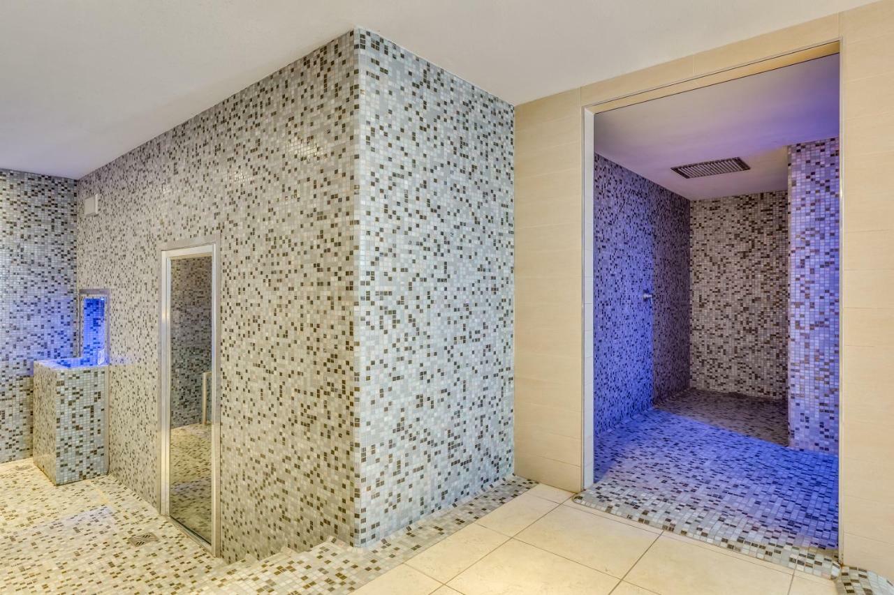 Apartaments Suites Ambassador Caorle Dış mekan fotoğraf